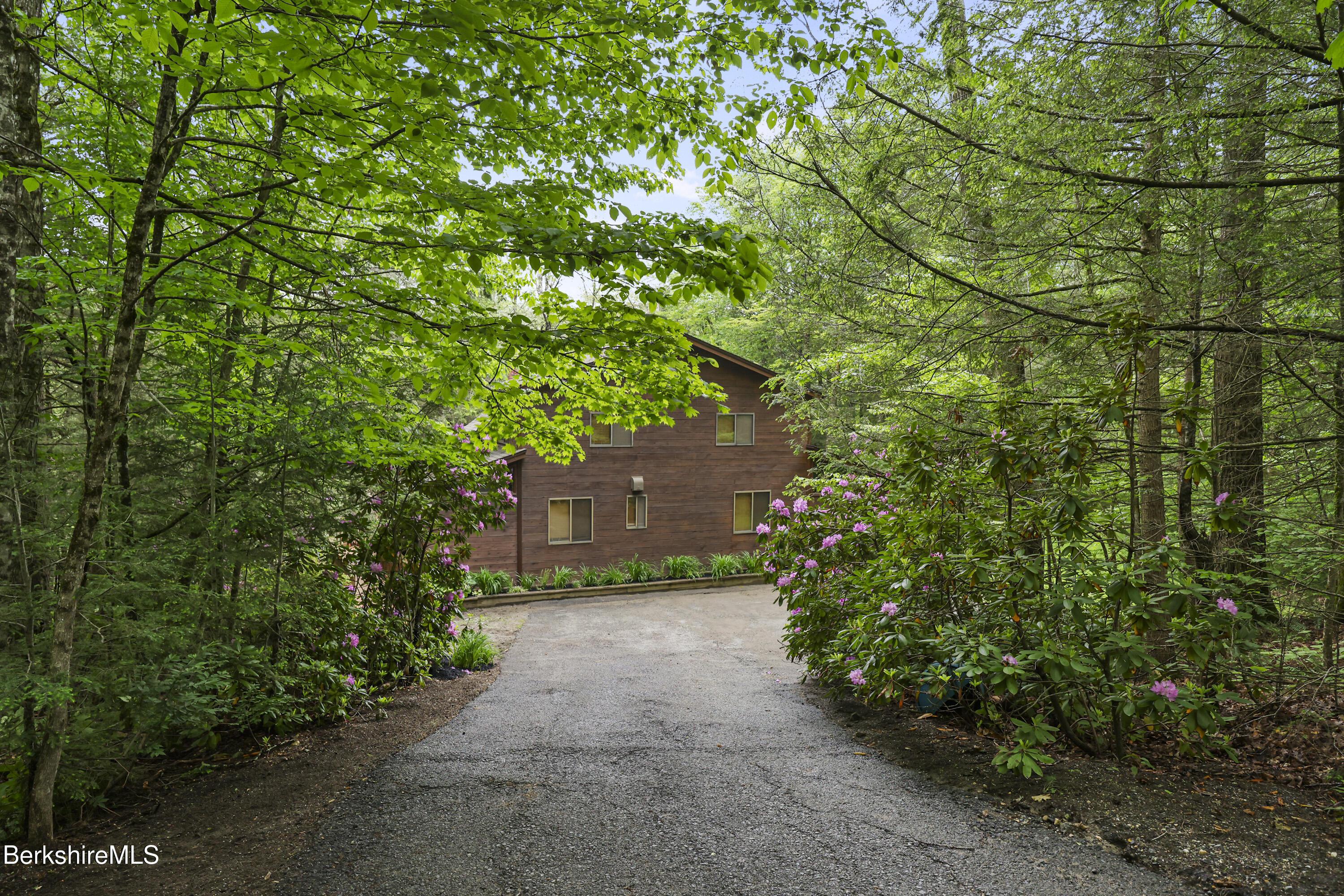Image 3: 2-Exterior Front