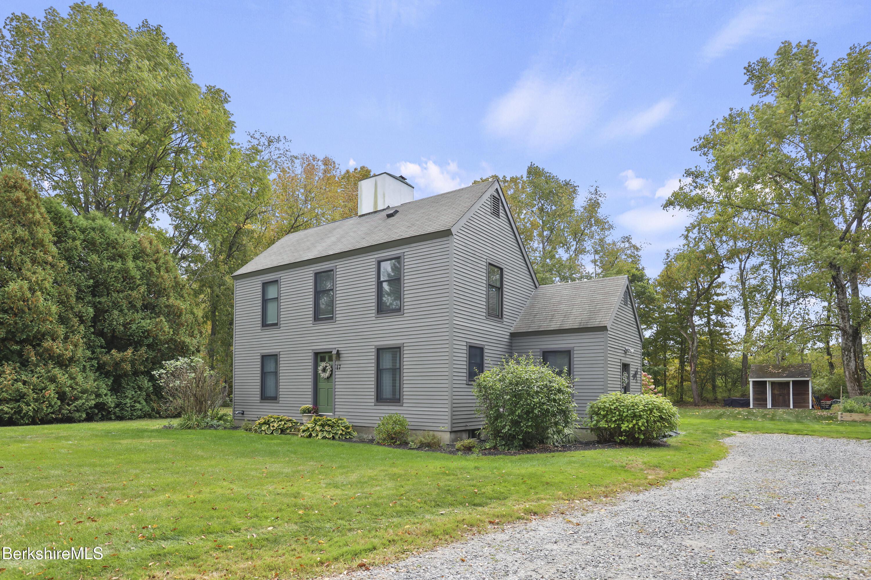 Image 3: 25 Exterior Front