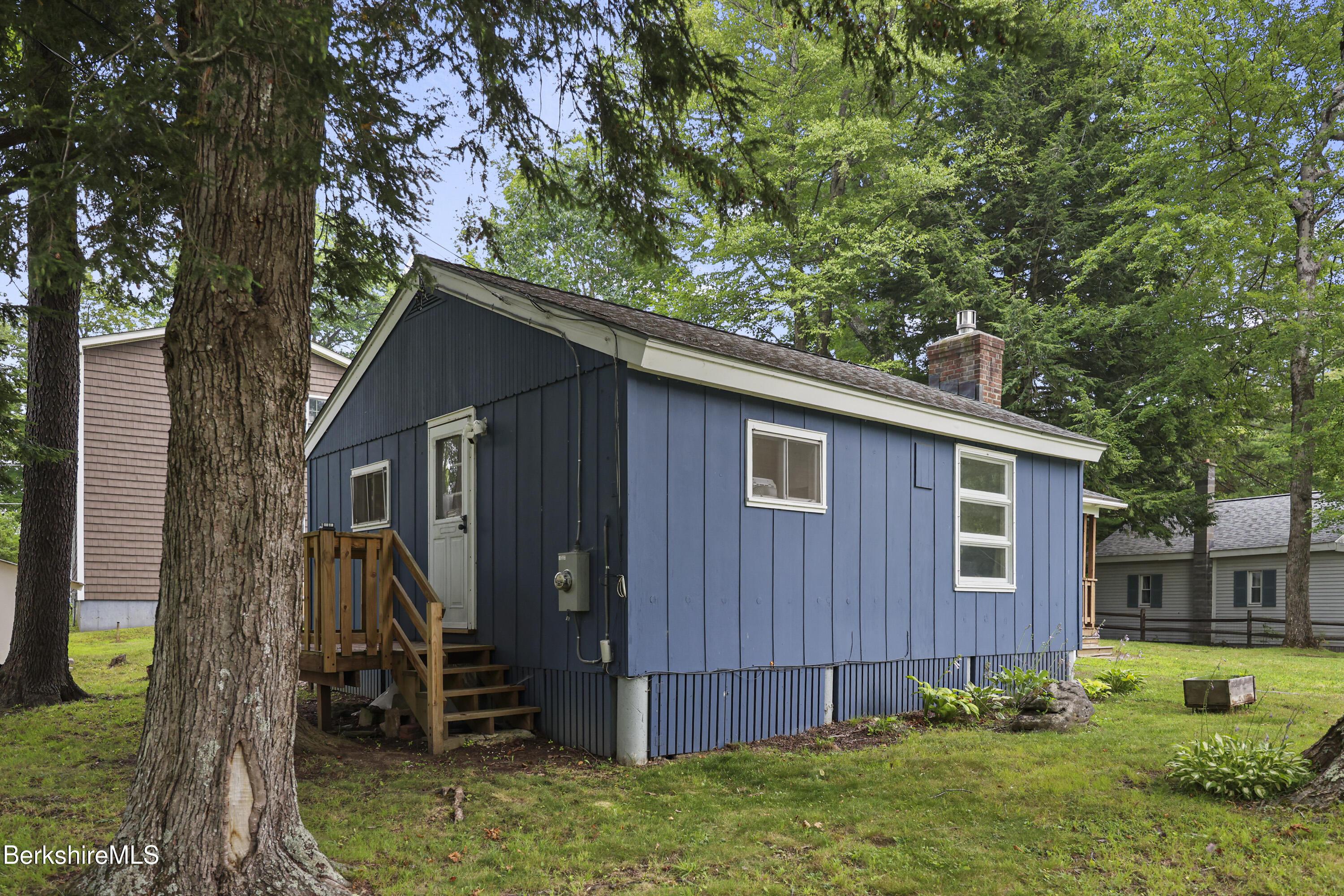 Image 3: 15 Exterior Front