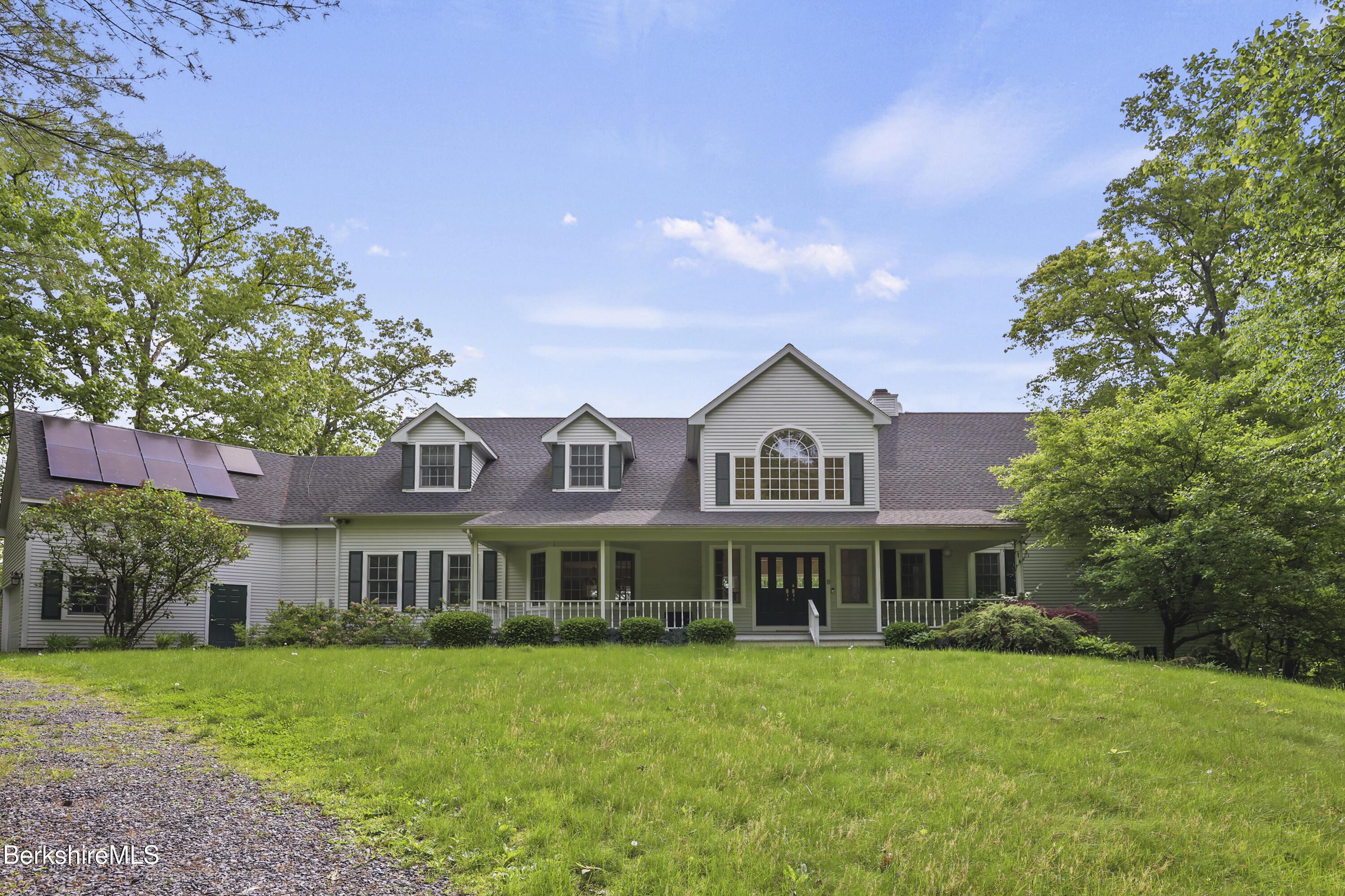 Image 2: Exterior Front