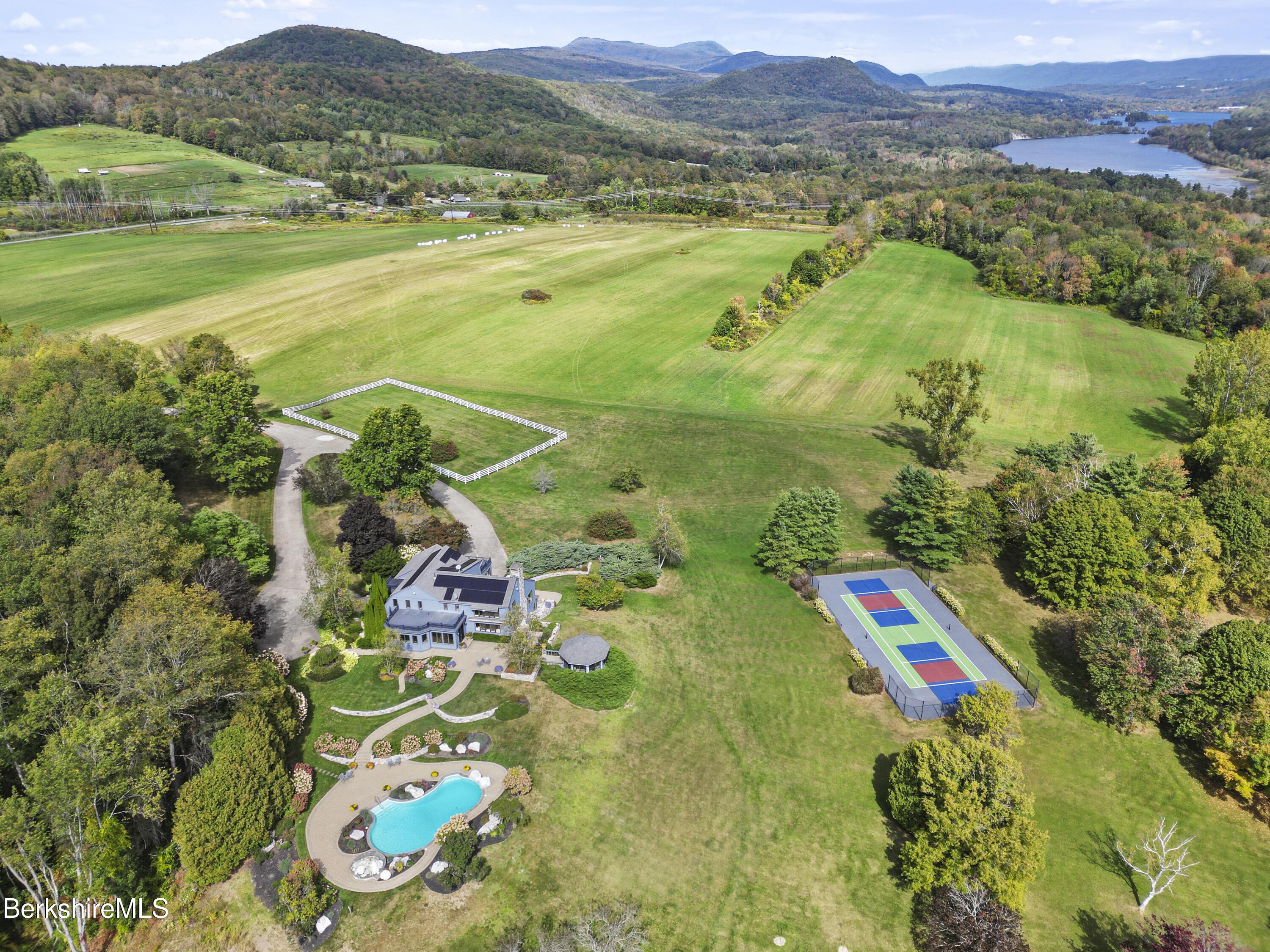 Image 1: 865 Aerial View