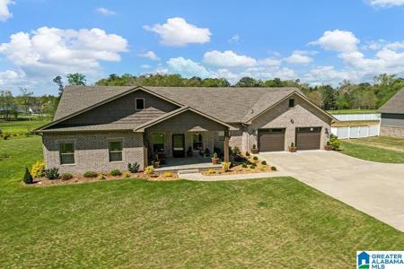 136 HIAWATHA PLACE