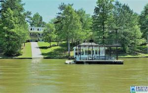 613 PENINSULA DR