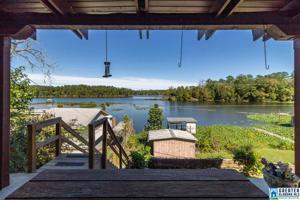609 DARDEN LN