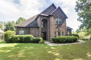 413 PARK LAKE TERR