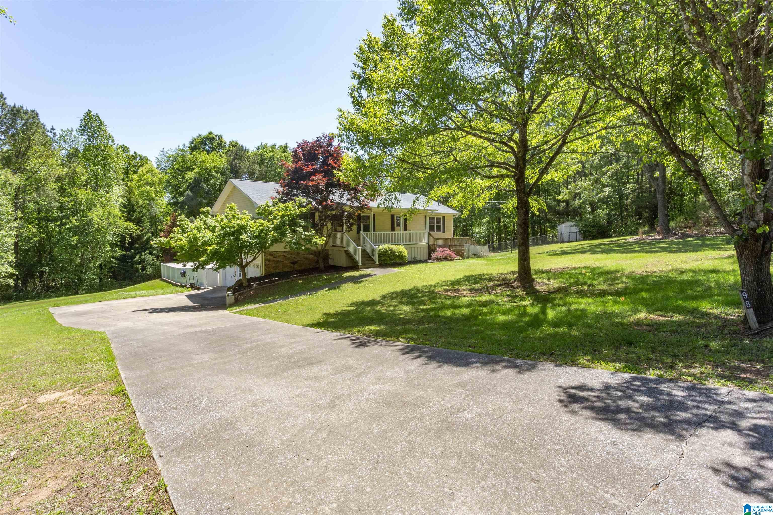 98 MAPLEWOOD CIRCLE, PELL CITY, AL lhrmls02135609