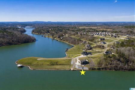 445 LAKE POINTE DRIVE