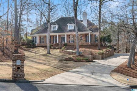 2001 FOREST COVE DRIVE