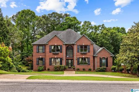 504 HILLOCK TRACE