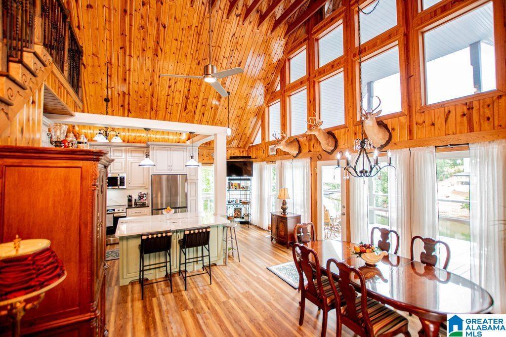 Image 3: MAIN LEVEL KITCHEN/DINING