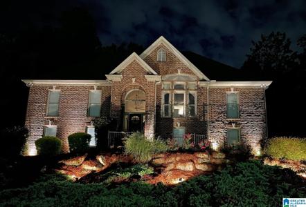 584 LAKE CREST DRIVE