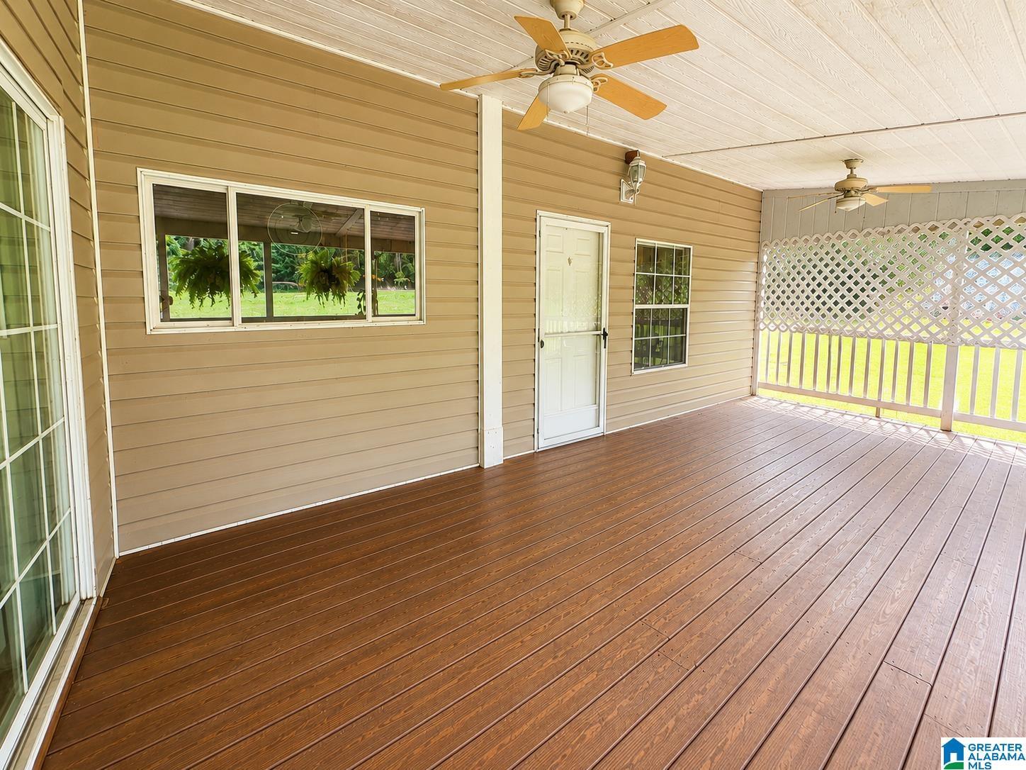 Image 3: Deck