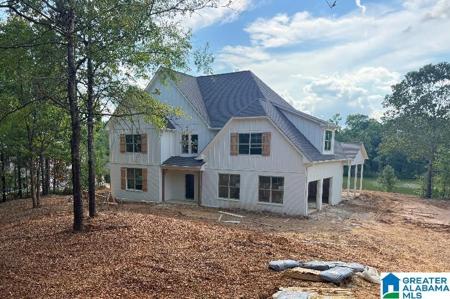 636 EMERALD TRACE