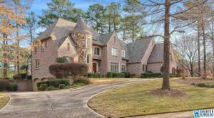 1059 COUNTRY CLUB CIR