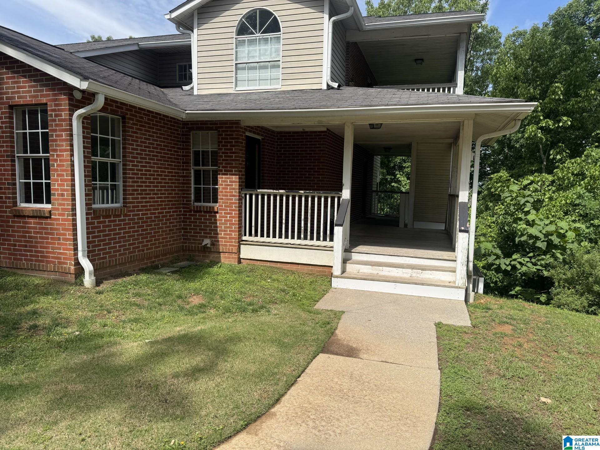 Image 1: Entry