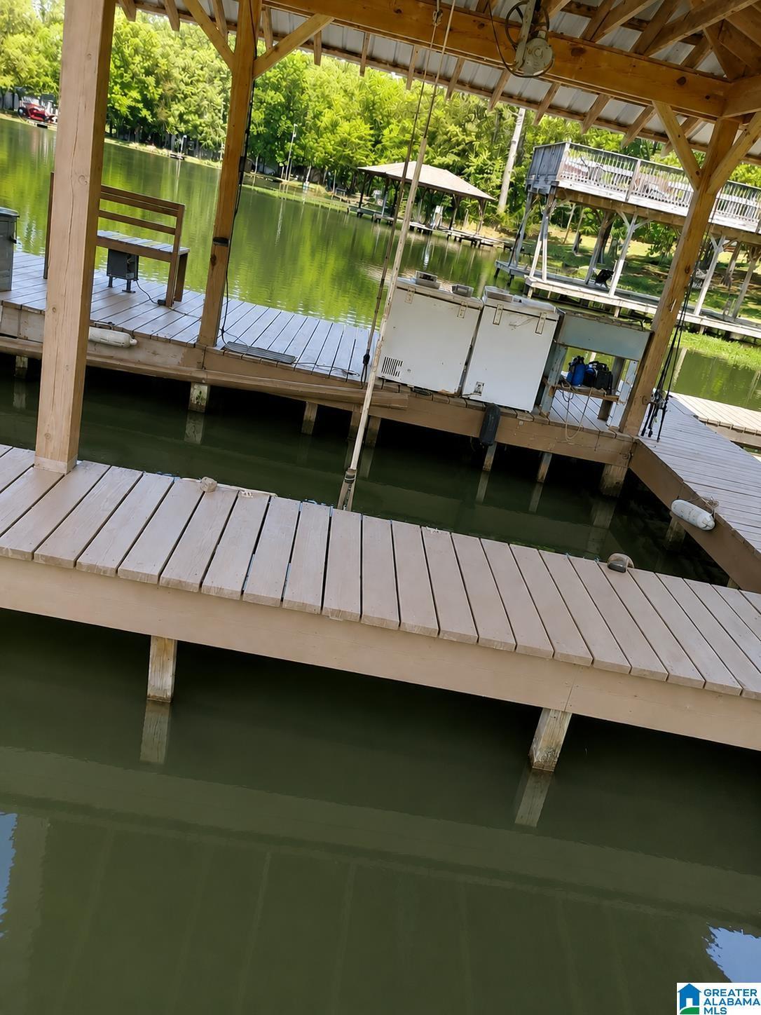 Image 4: Dock