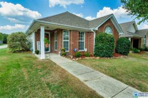 1109 VILLAGE TRL