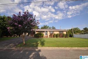 1007 AVE C SE