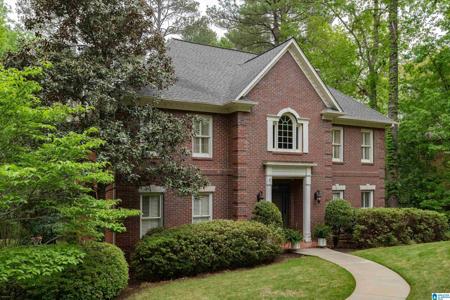 1146 COUNTRY CLUB CIRCLE