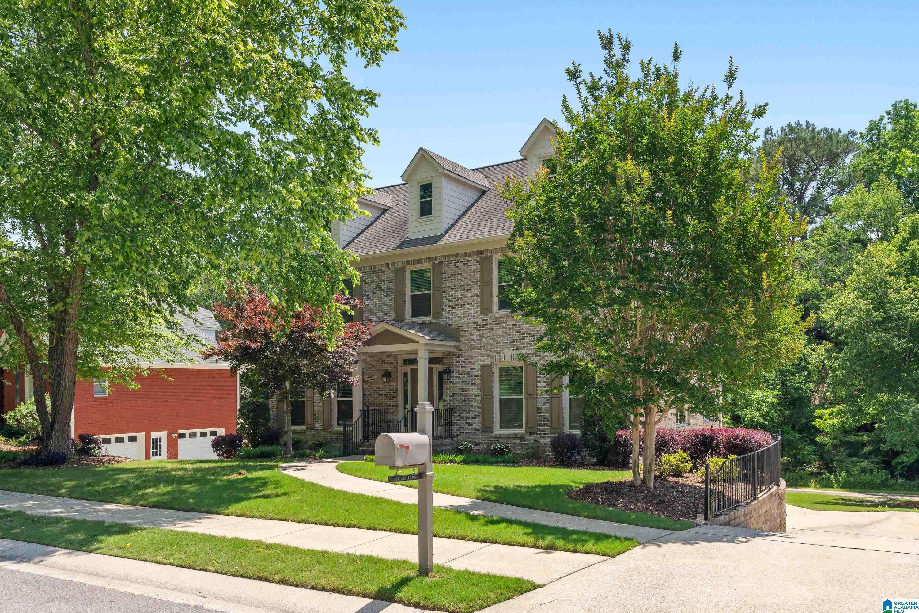 Image 2: Wonderful Family Neighborhood