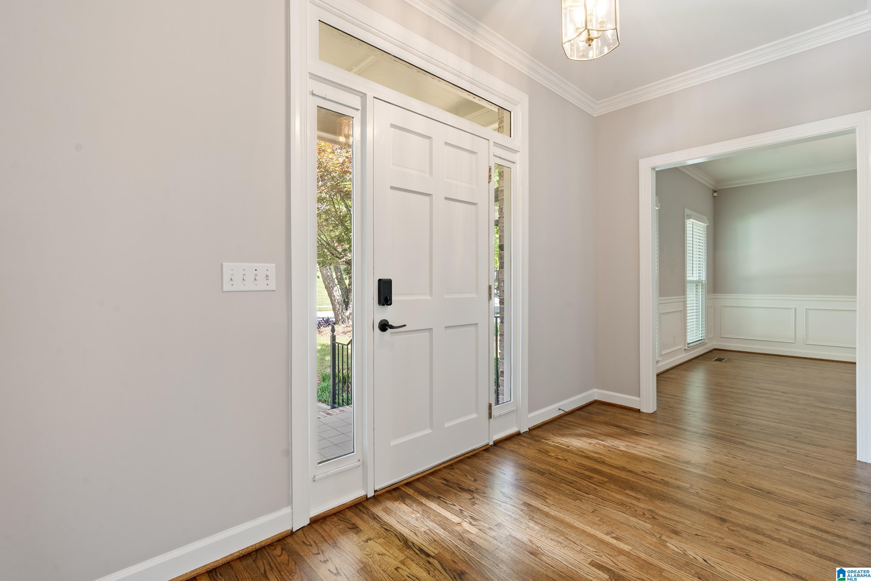 Image 4: Beautiful Hardwoods in Entrance