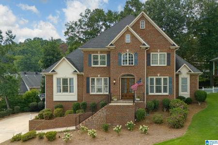 604 LAKE CREST DRIVE