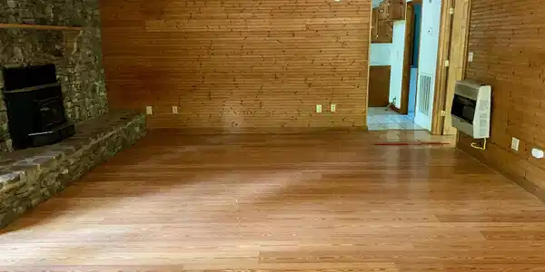 Image 3: Living Room