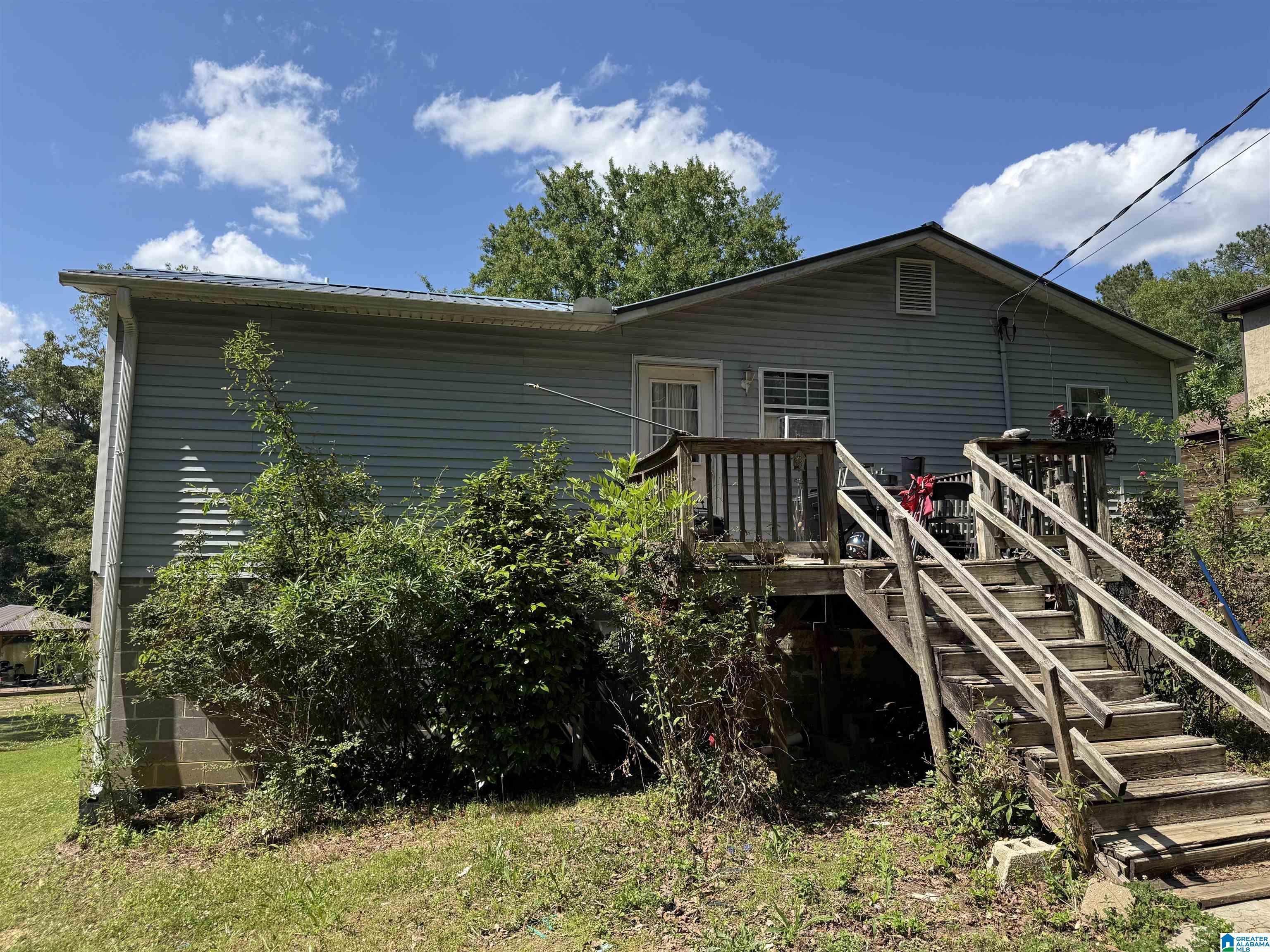 Image 4: Back Of Structure
