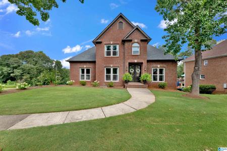 109 MAPLE TRACE