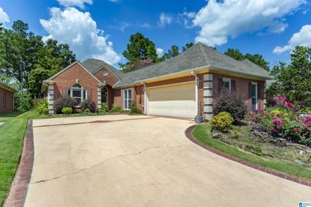 331 WILLOW CREST LANE