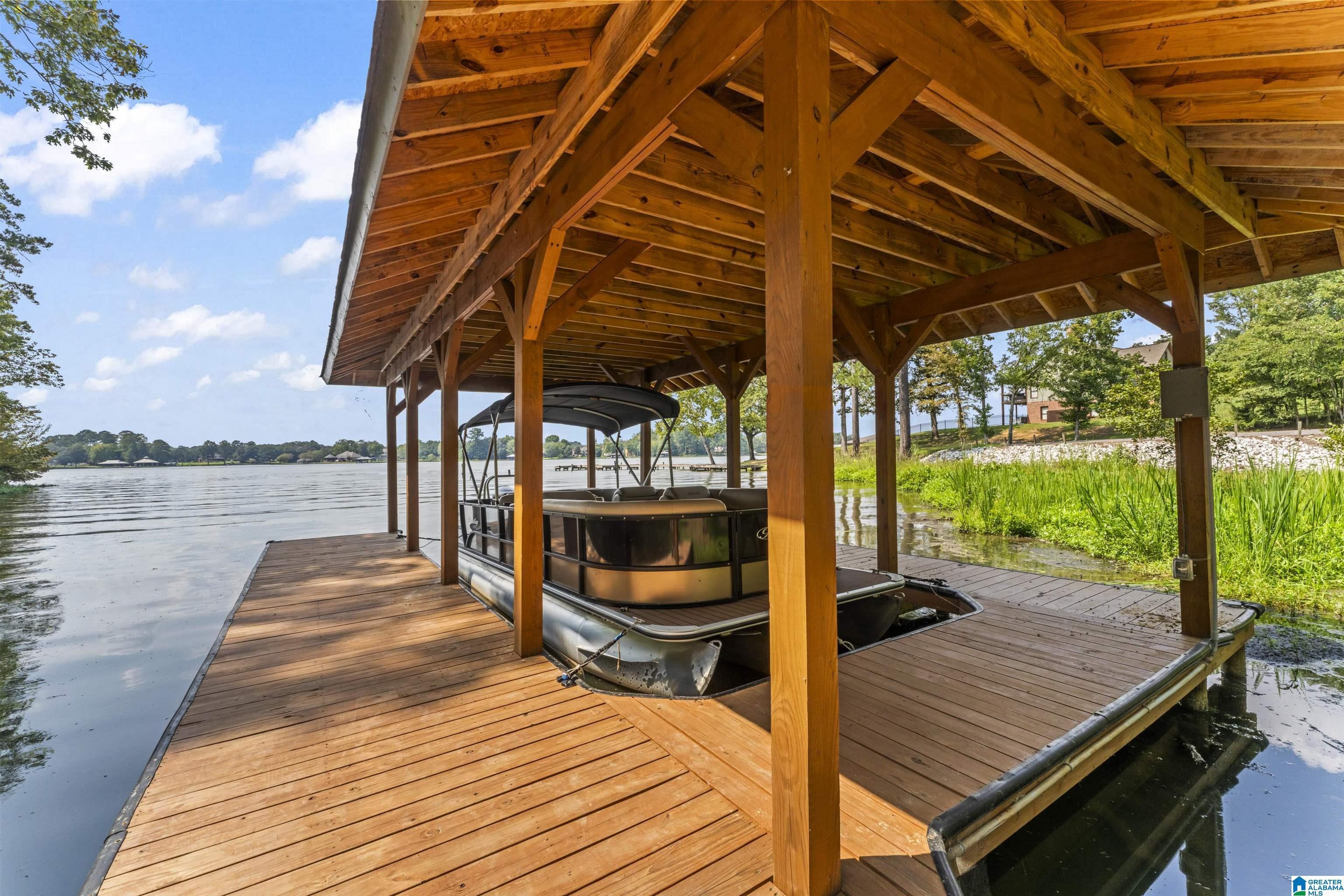 Image 4: Dock