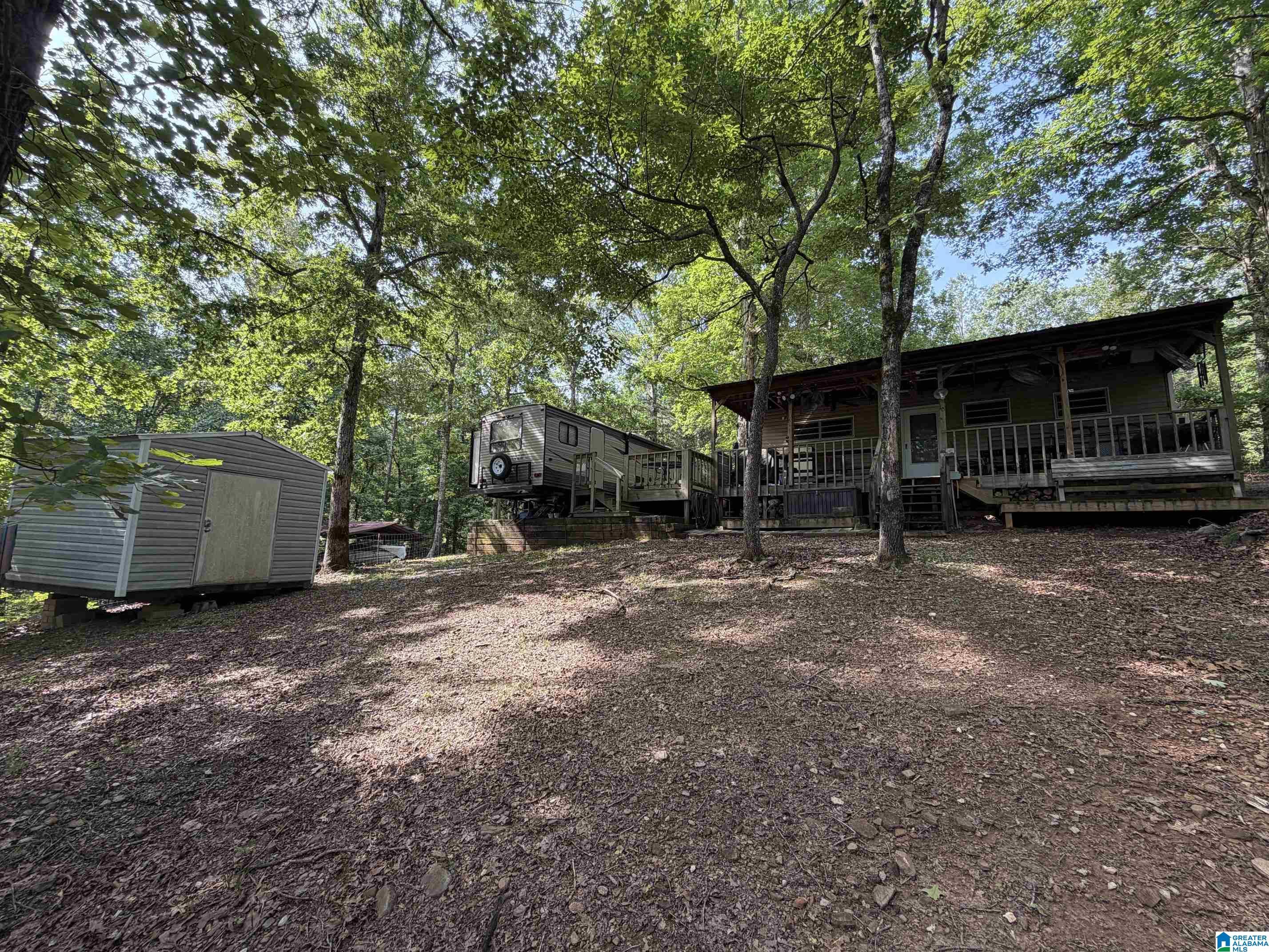 Image 2: LAKESIDE OF PROPERTY