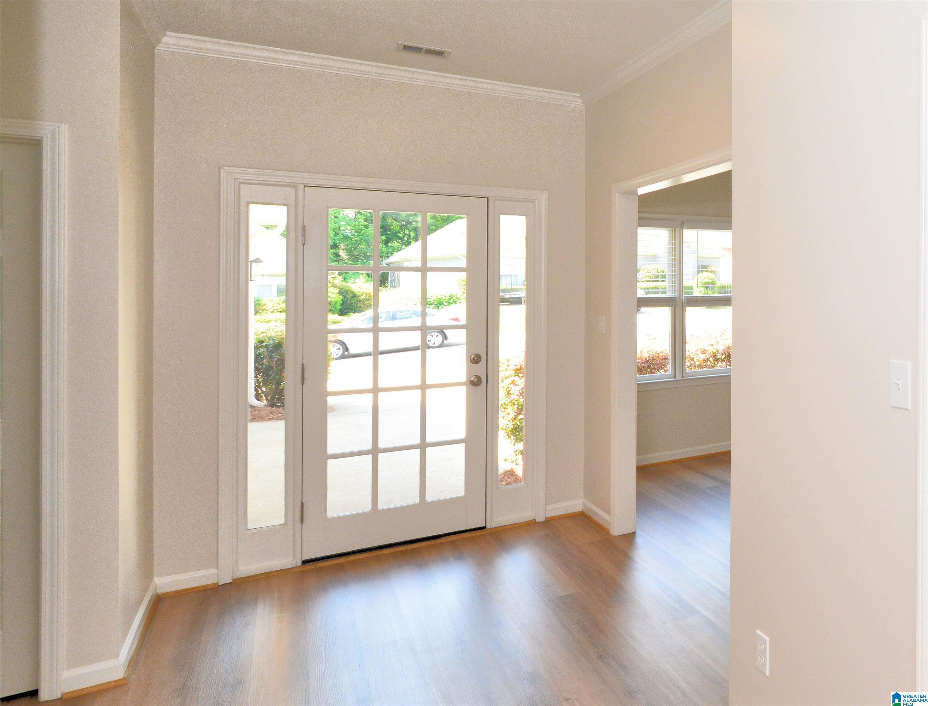 Image 2: Entry