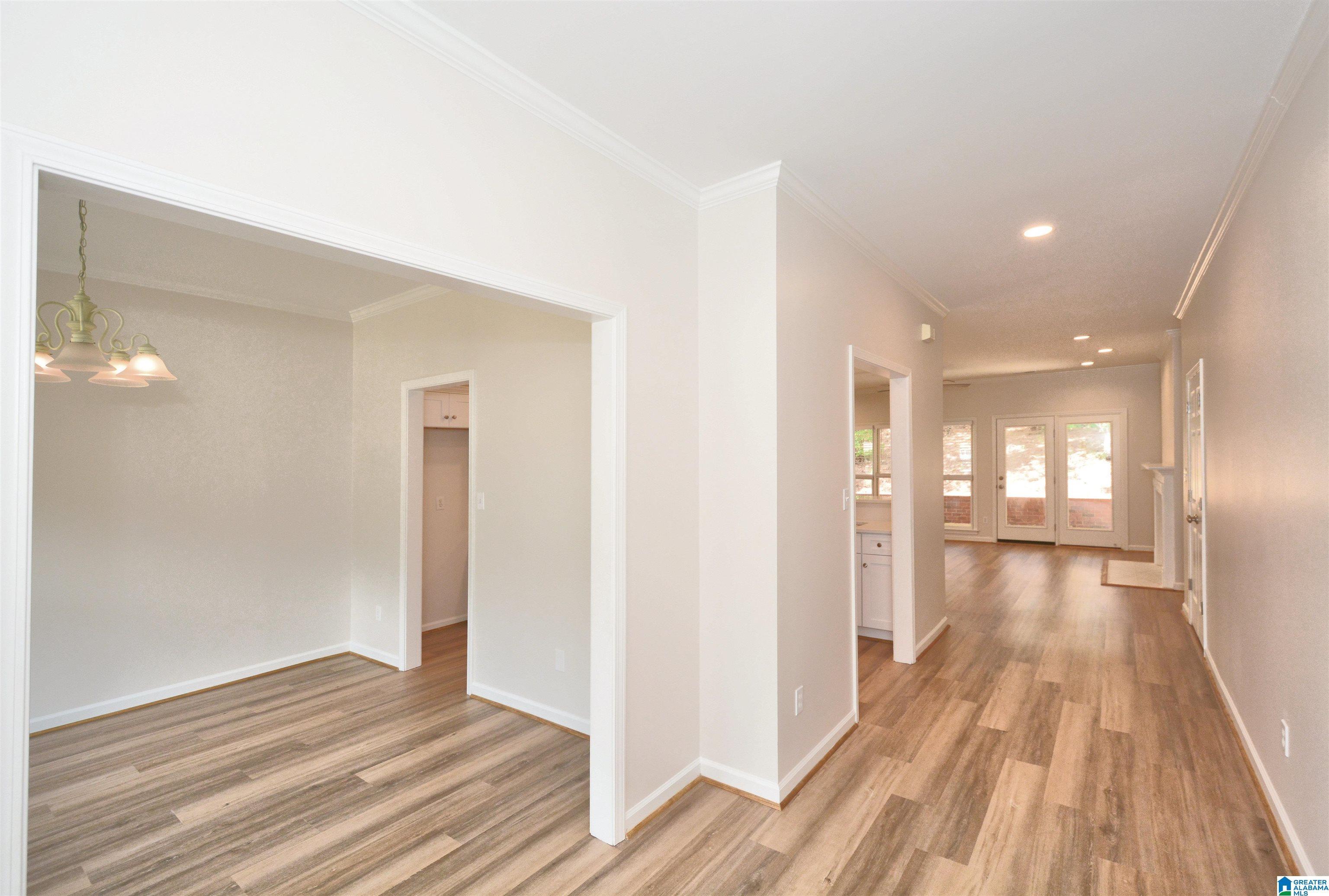 Image 4: Hallway