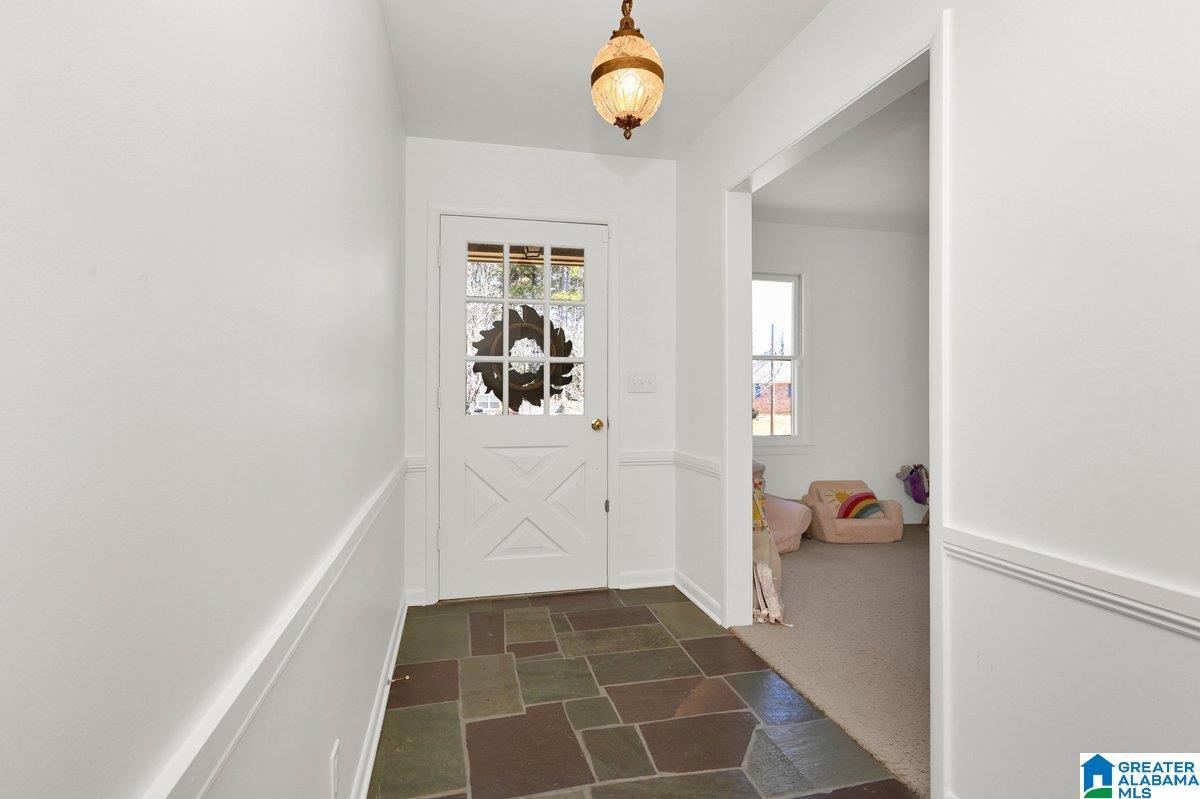 Image 3: Front Entrance Foyer