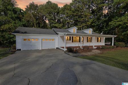 1990 MEADOWOOD DRIVE