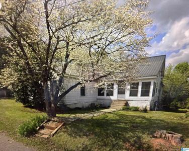 120 NW 1ST AVENUE