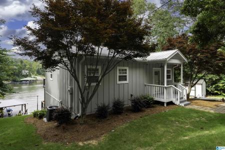 917 N LAKESHORE DRIVE