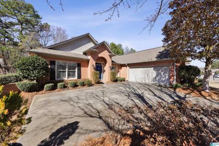 426 N LAKE ROAD