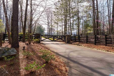 280 STONEGATE DRIVE