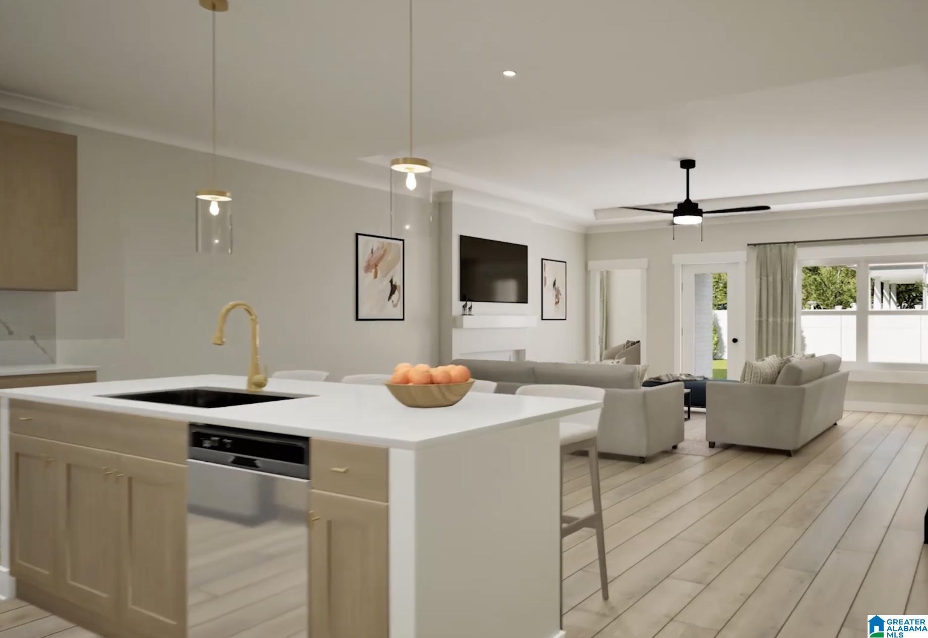 Image 4: Kitchen