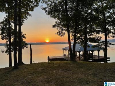 155 RIVERVIEW DRIVE