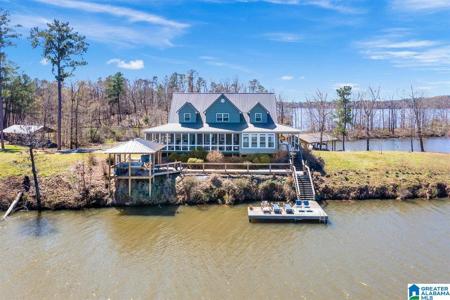 168 LAYKE POINTE
