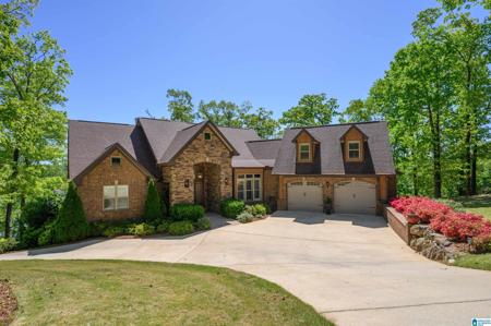 705 LAKEVIEW CREST DRIVE
