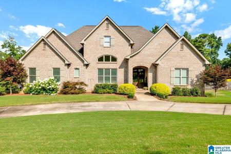 2132 LAKEVIEW TRACE