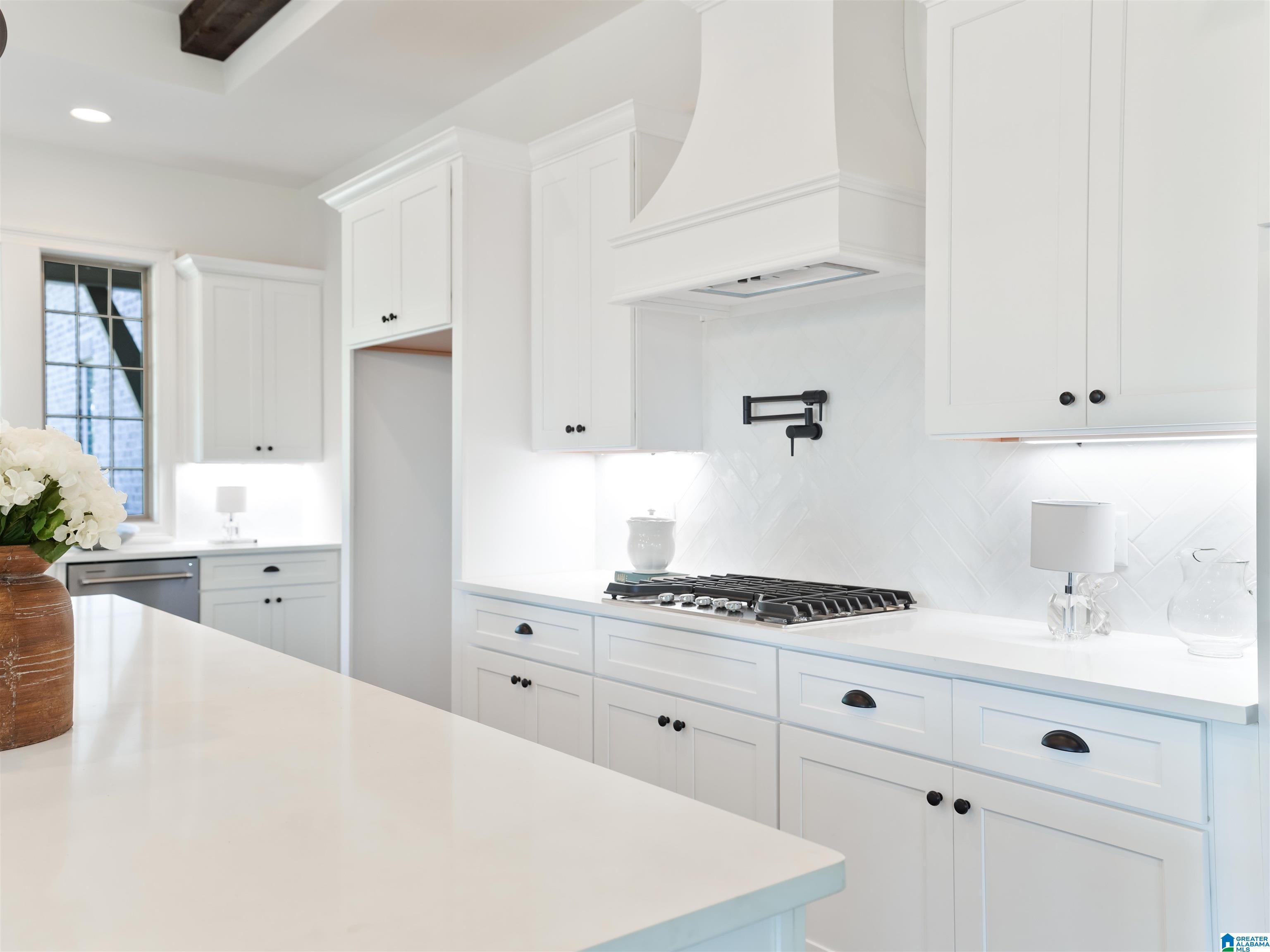 Image 4: Sample Photo