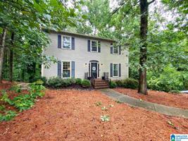 834 WILLOW OAK DRIVE