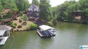 81 COBBLESTONE DR