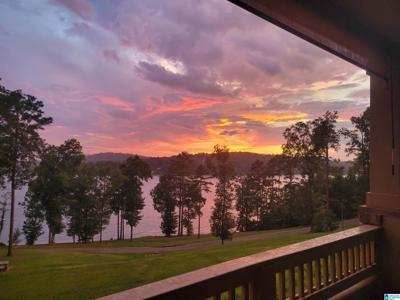 475 RIVER FOREST LANE