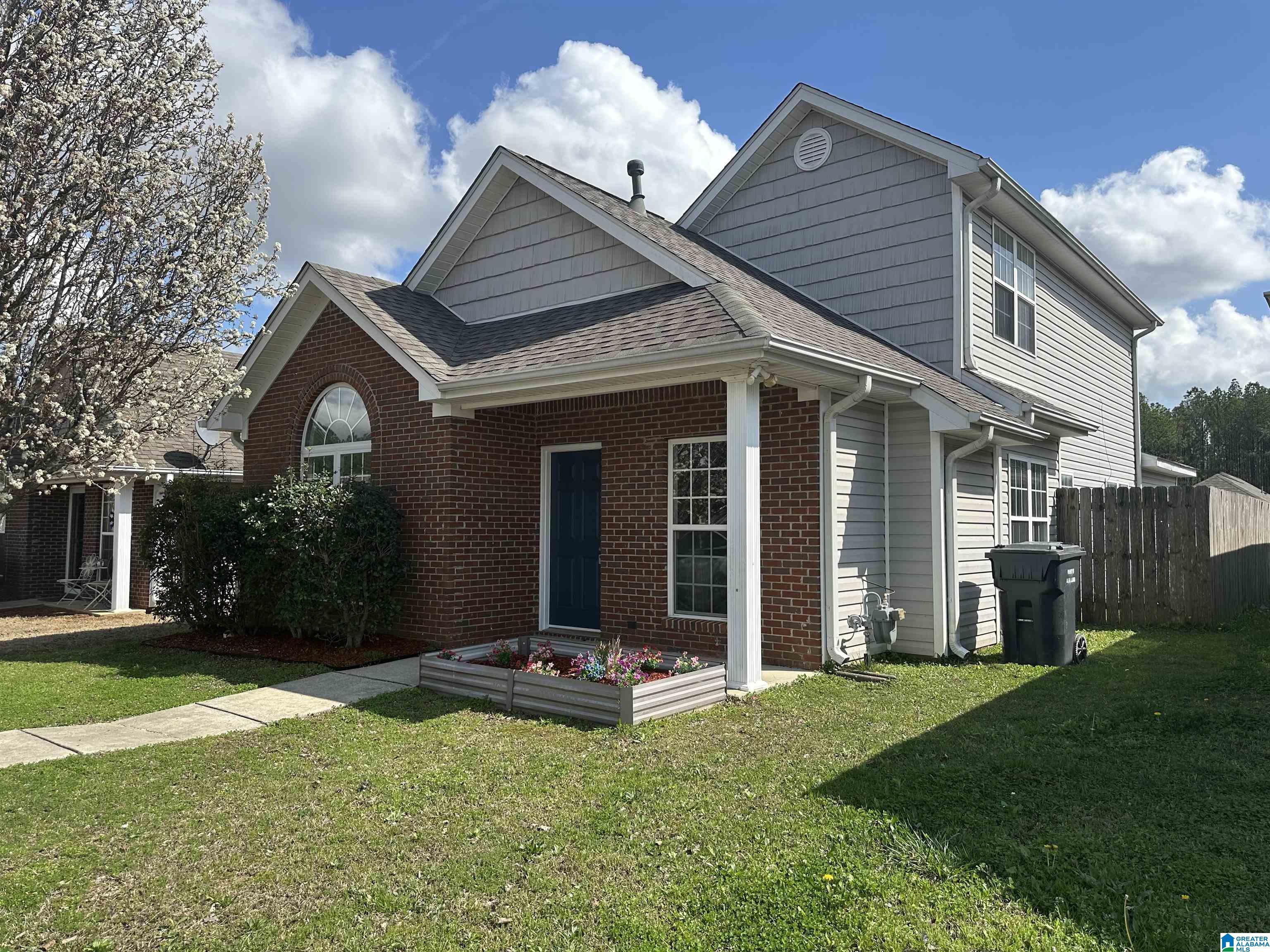 Image 3: Front Of Structure